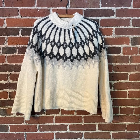 Banana Republic Factory Sweaters - Banana Republic Fair Isle Mock-Neck Sweater in Transition Cream, NWT size Medium